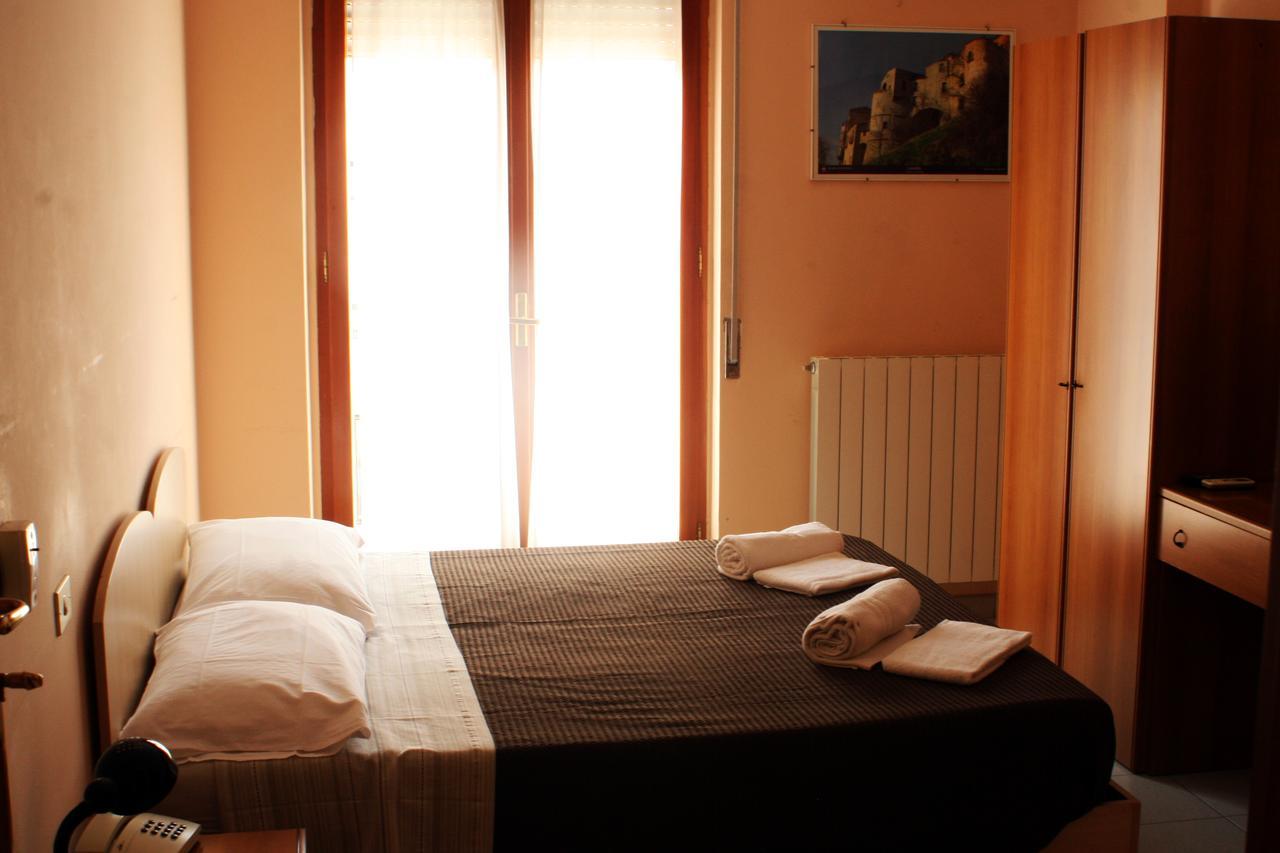 Albergo Italia Lavello Exterior foto